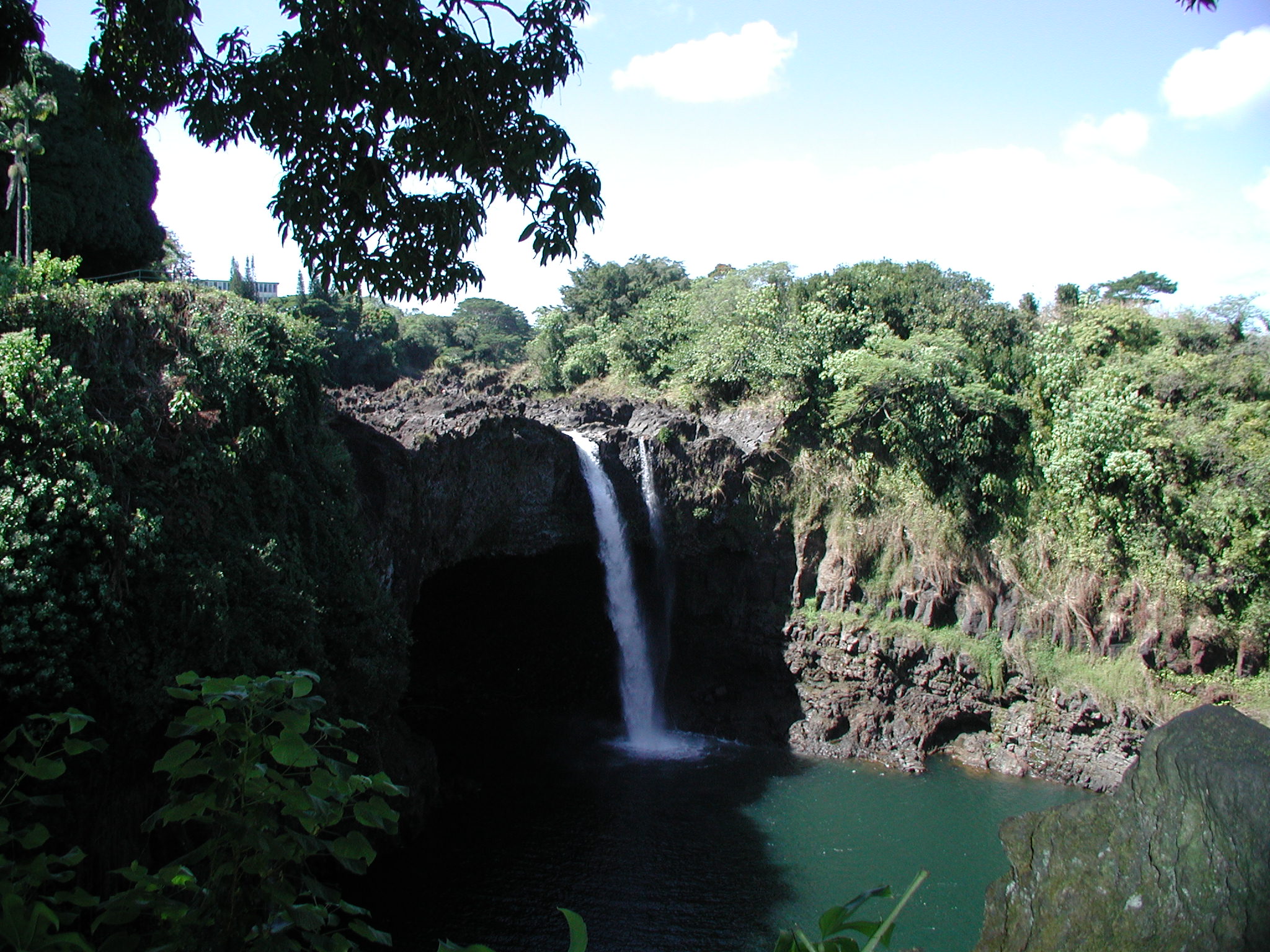 Rainbow Falls outside Hilo